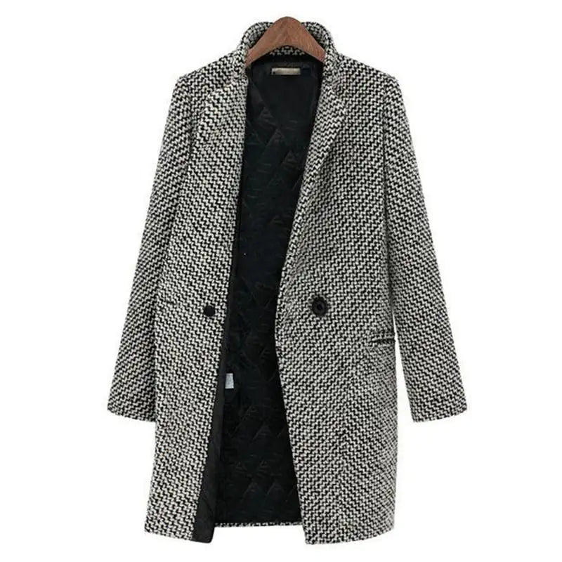 ELEGANT FEMININE WINTER COAT