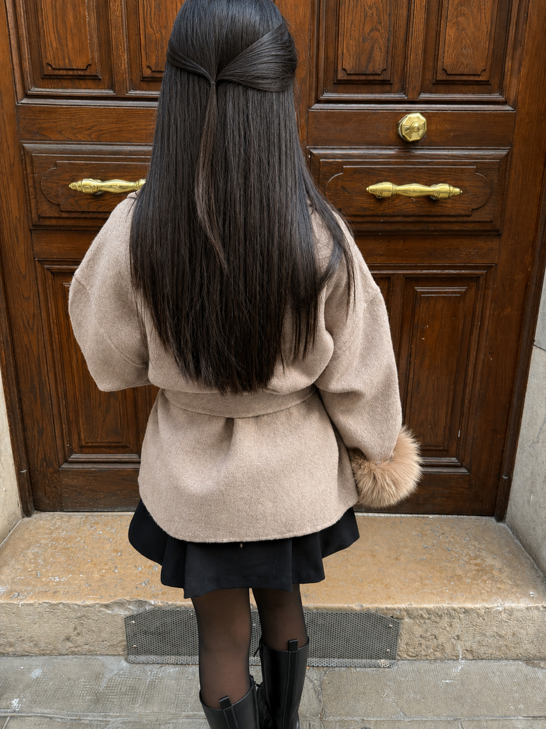 ELEGANT BELTED FAUX FUR COAT