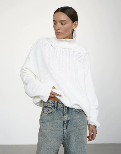 ALINE™ | RELAXED TURTLENECK SWEATER